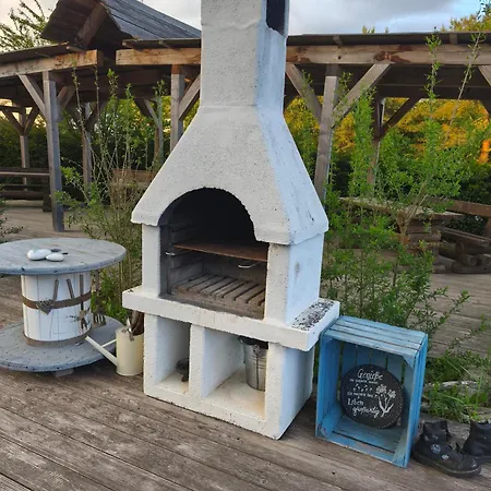 Gemuetliche, Ruhige Dachwohnung In Fuer Bis Zu 4 Personen Apartamento