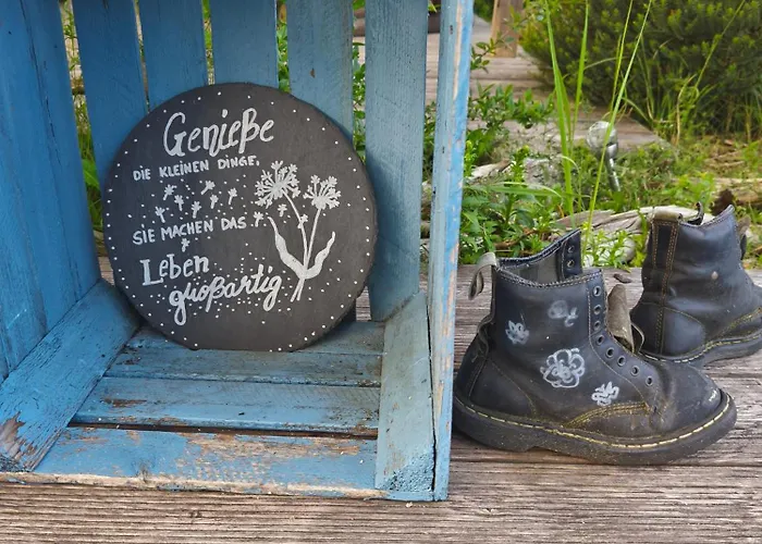 Gemuetliche, Ruhige Dachwohnung In Fuer Bis Zu 4 Personen דירה Lutow